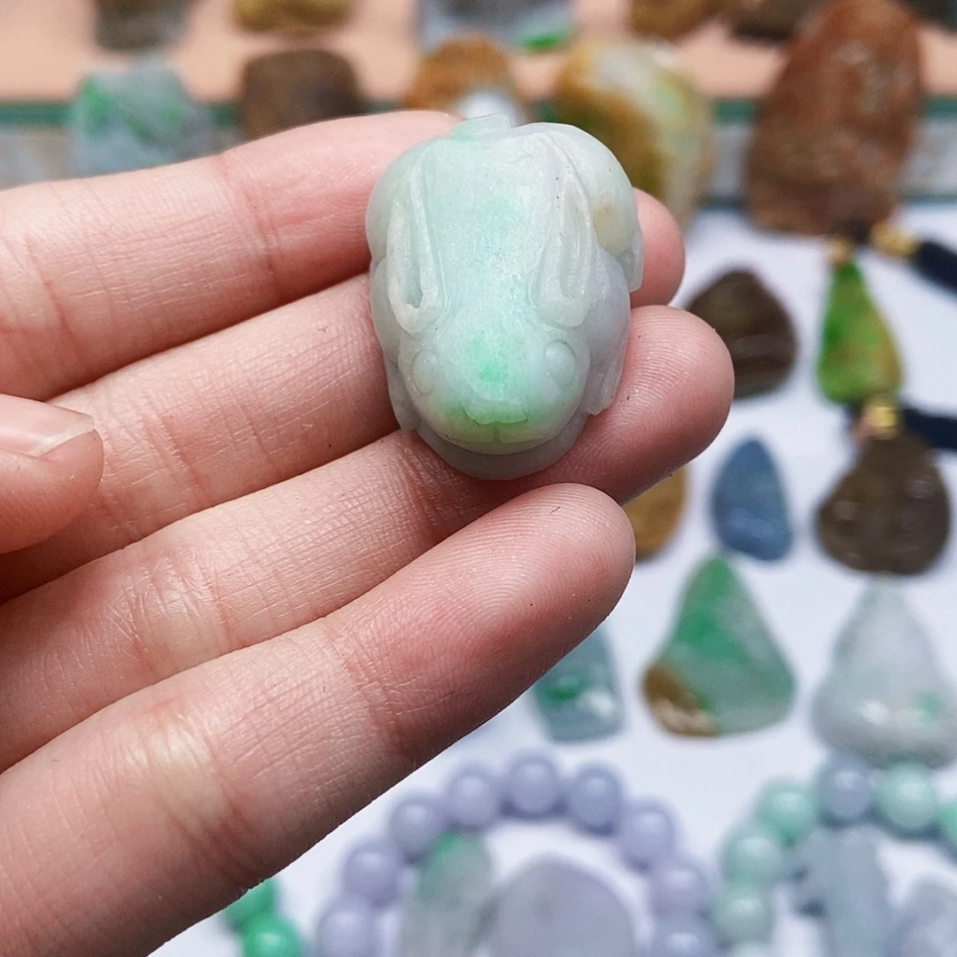 翡翠未镶嵌颈饰翡翠A货