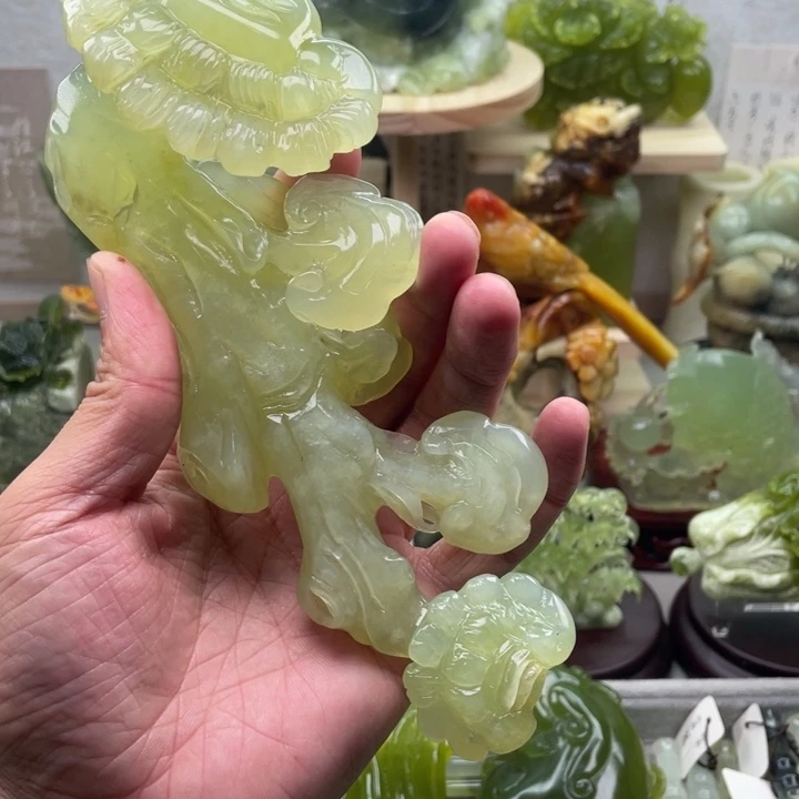 蛇纹石玉未镶嵌四大名玉手把