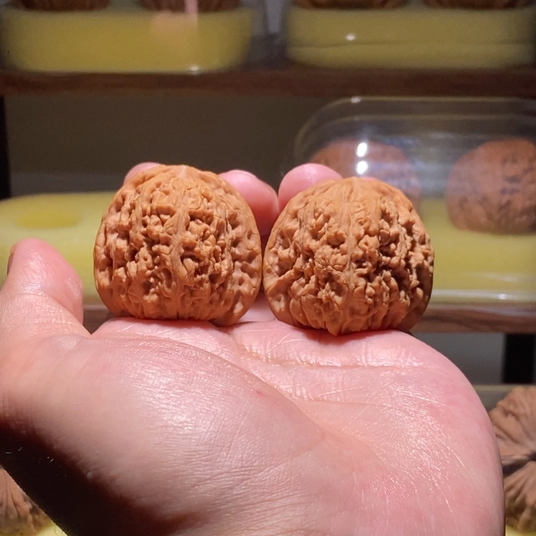 挑***挑吊坠文玩核桃全品36尺南疆石红皮山地精品对hope