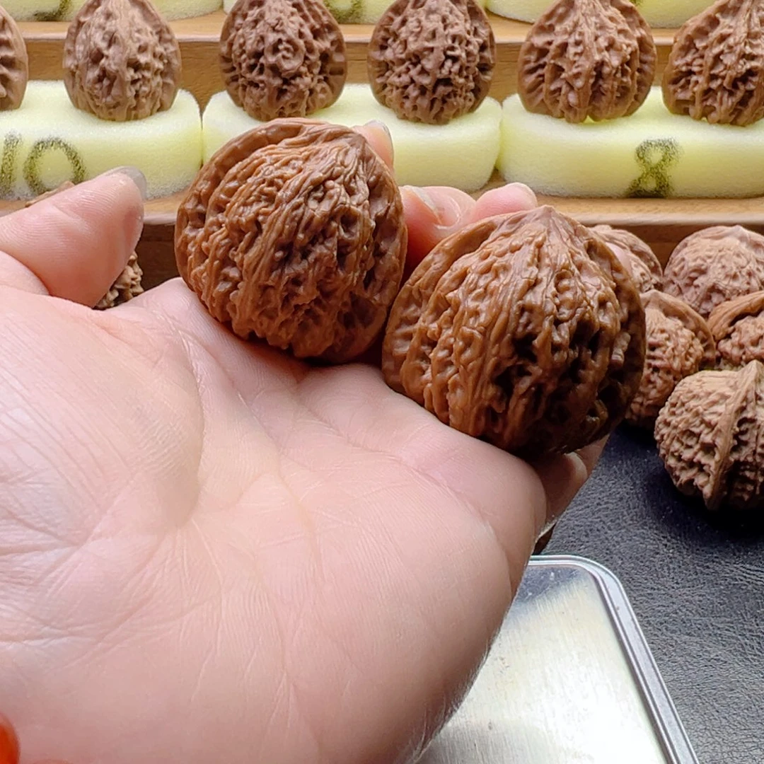 核桃密纹手把件37