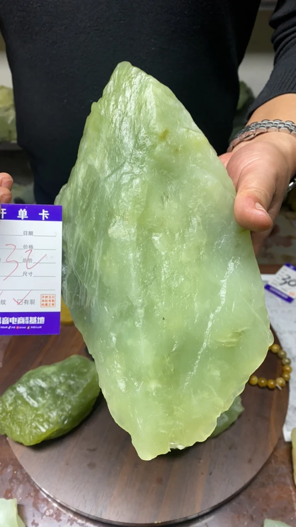 绿冰原石原料中国四大名玉岫玉纯天然原石