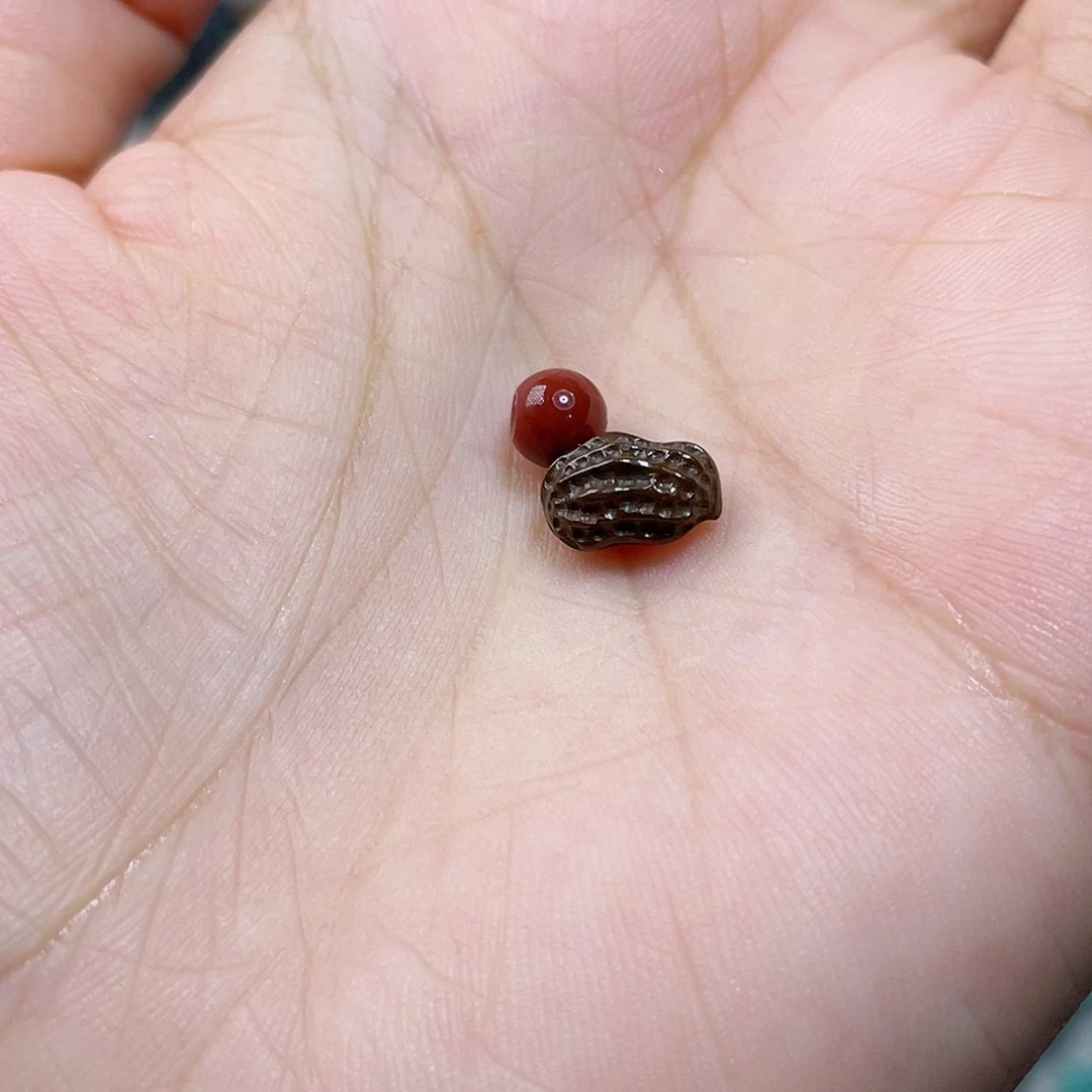 未镶嵌配饰南红玛瑙