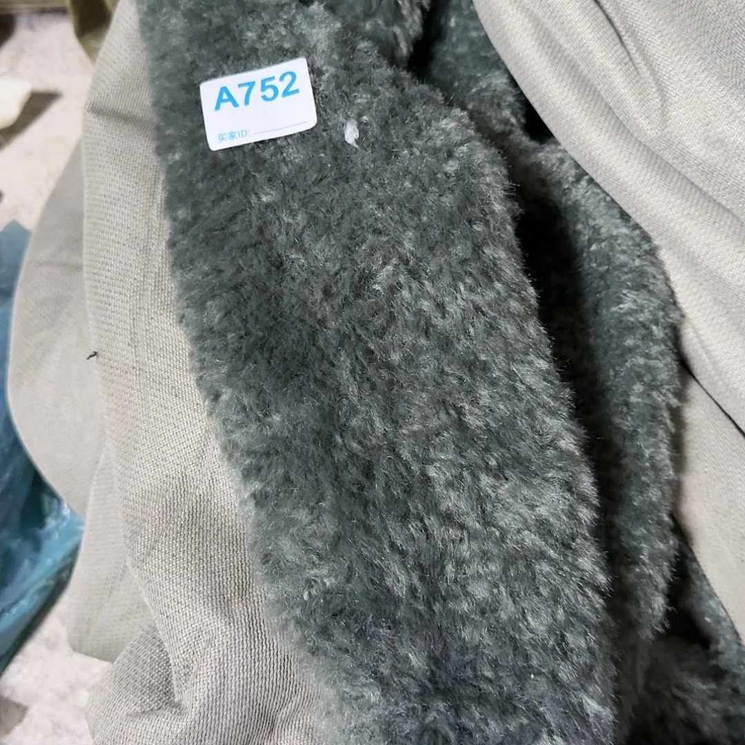 灰绿羊羔毛14元2米752