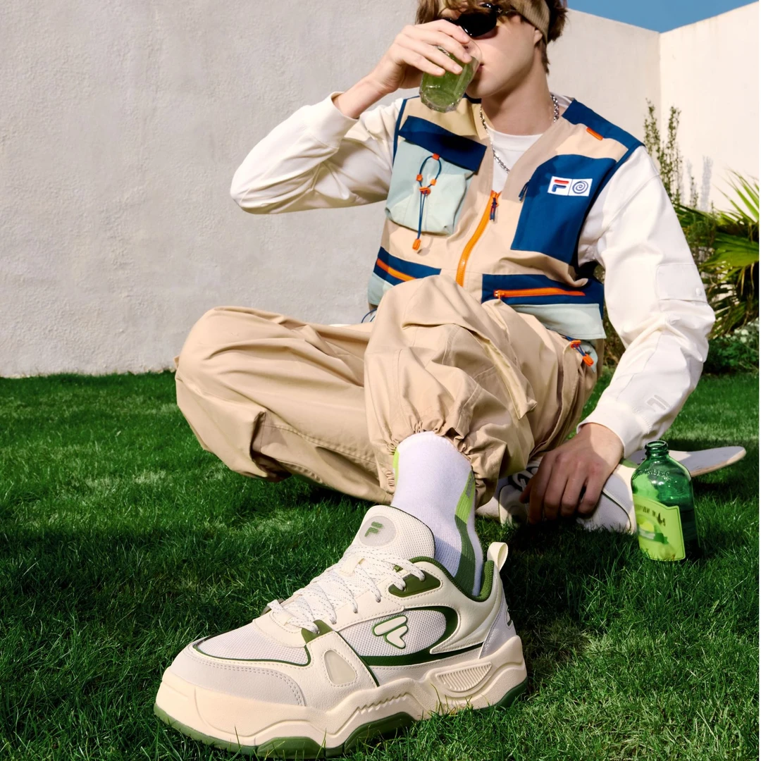FILA FUSION潮牌情侣【软底增高】夏季新品休闲复古板鞋T12M522913F