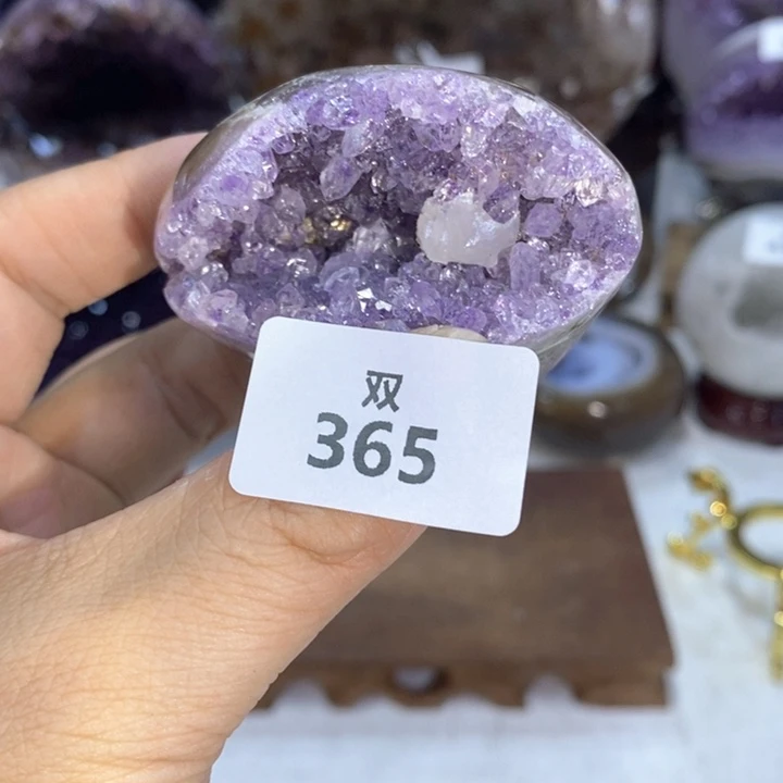 未镶嵌水晶大型摆件（非配饰）