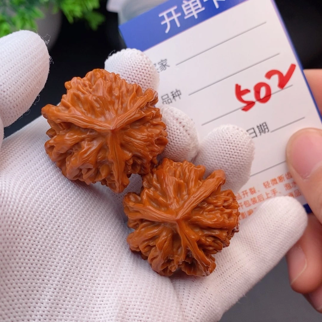 文玩核桃把件37三棱502