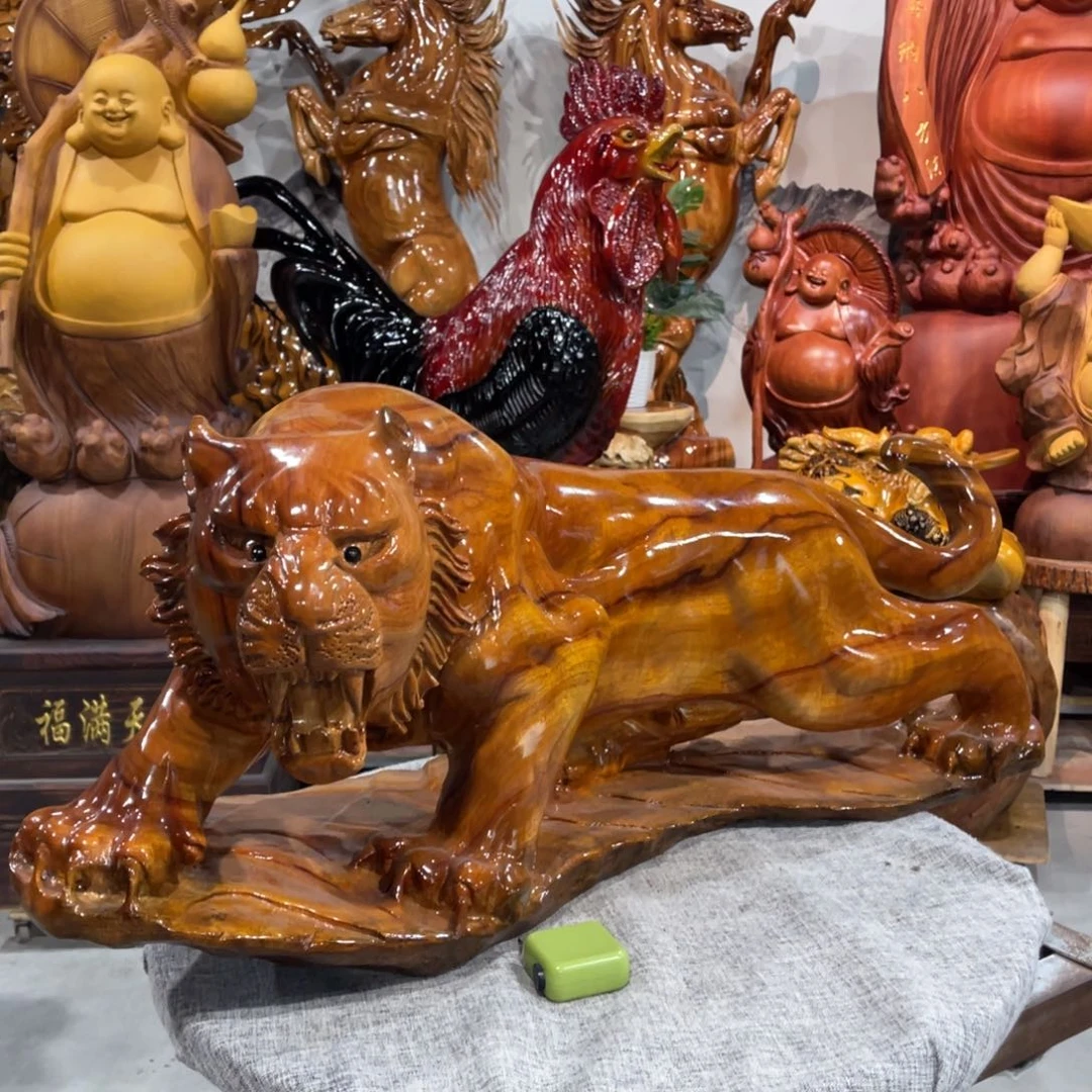 用***0香樟木香樟木手工雕刻老虎