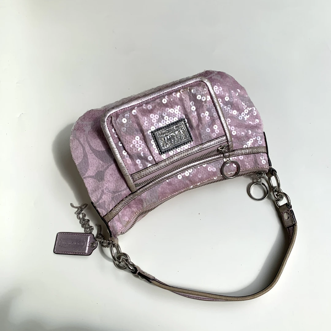 95新 COACH/蔻驰 经典百搭复古夏日清新少女粉亮片单肩腋下包