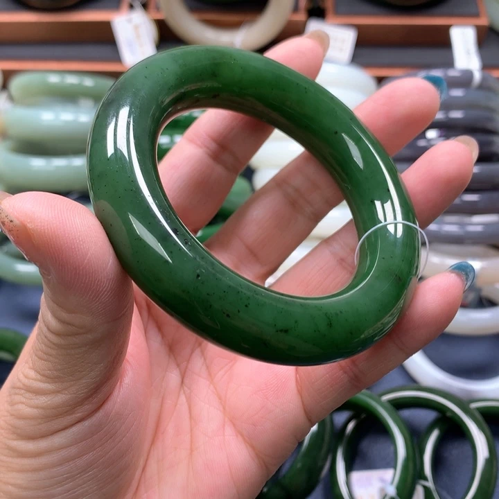 【闪购商品】未镶嵌手镯和田玉（碧玉）7