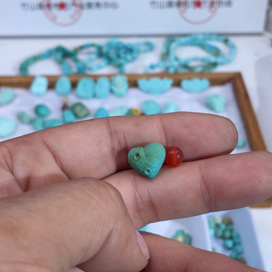 ****r南红玛瑙未镶嵌颈饰045