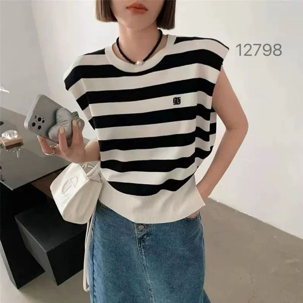 12798（部分无水洗唛，介意慎拍）CHUXUN新款无袖绑带背心