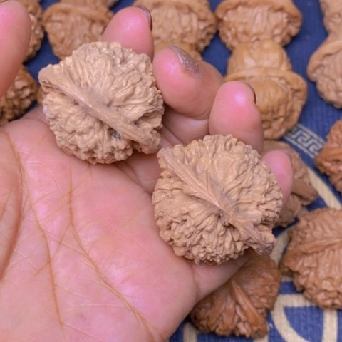 【闪购商品】文玩核桃吊坠官帽42
