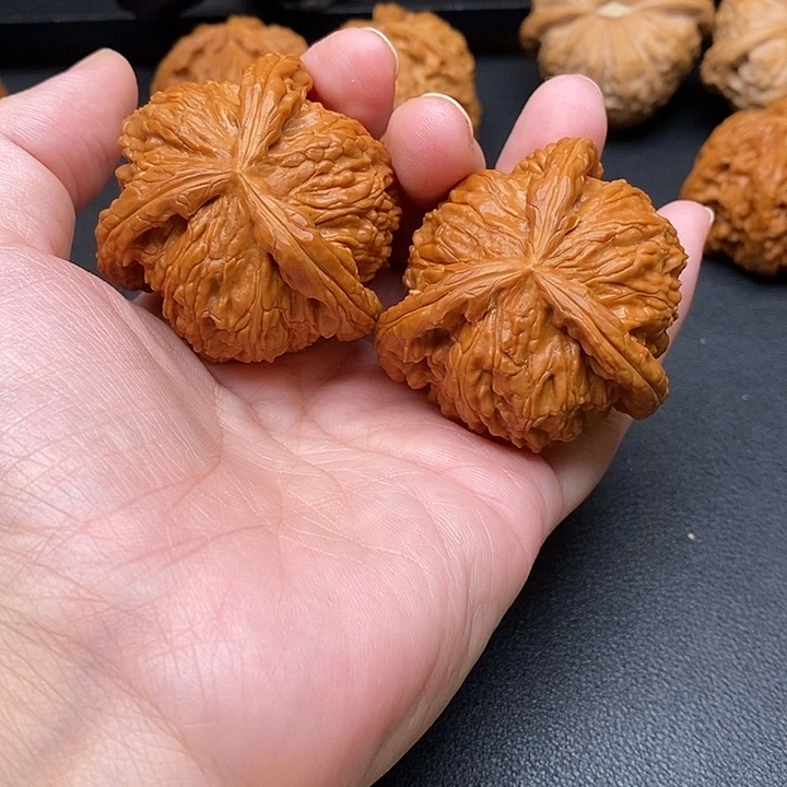 行***者把件文玩核桃白奔