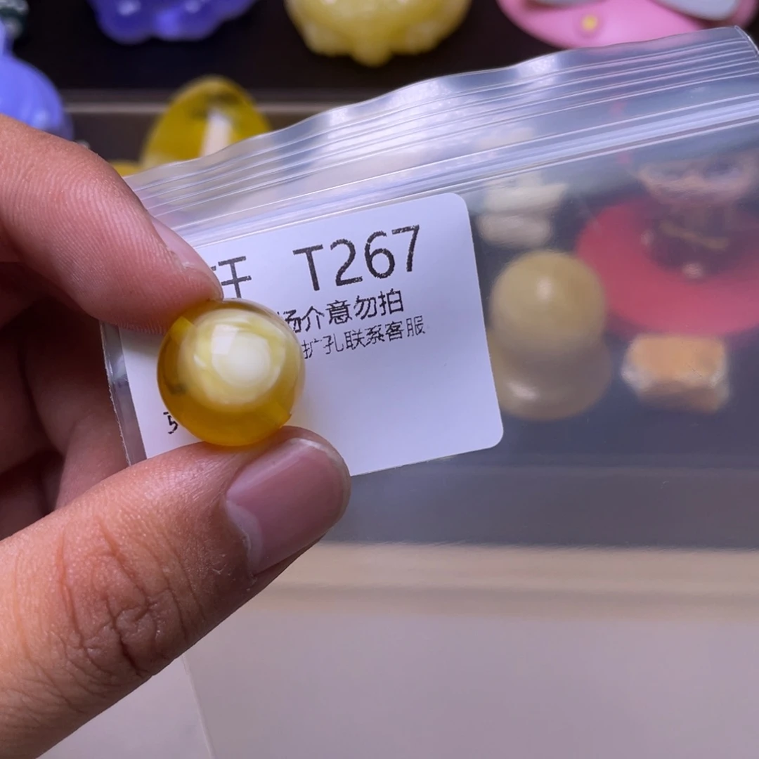 琥珀未镶嵌珠宝奇石彪*