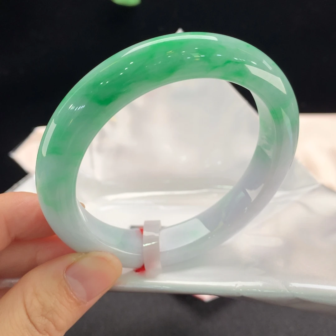 翡翠未镶嵌手镯0240