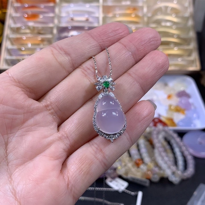 大***米玛瑙/玉髓银S925镶嵌颈饰