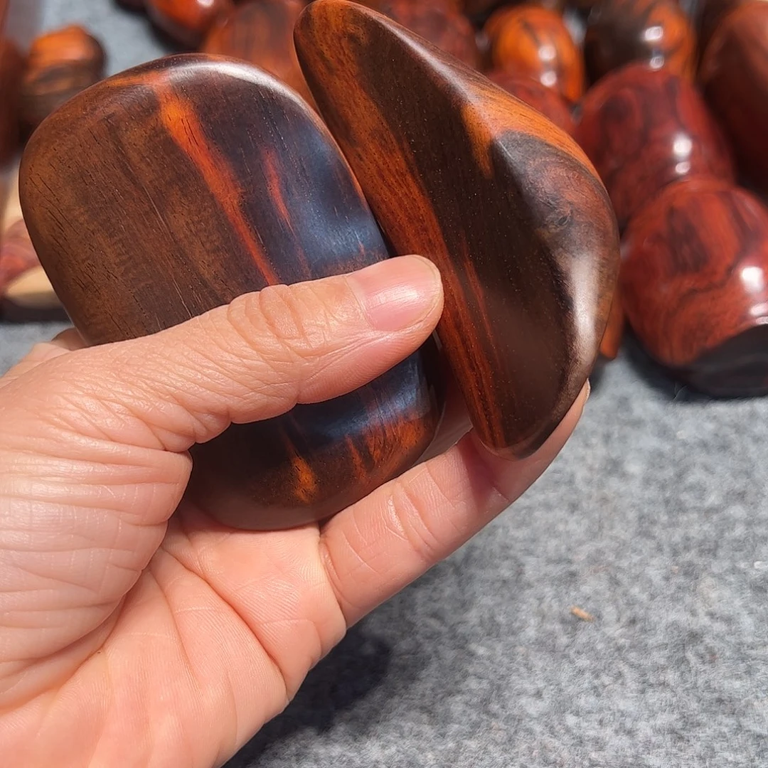 童***交趾黄檀（大红酸枝）