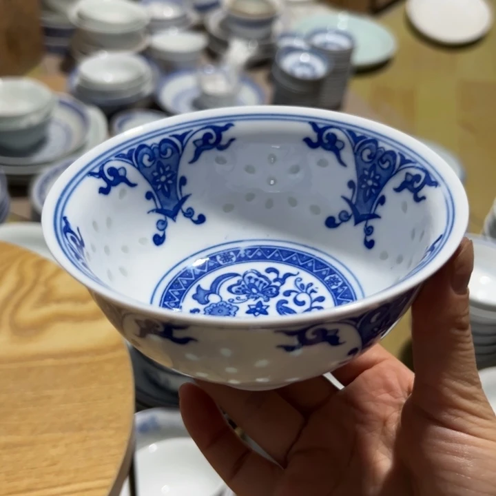 景德镇青花玲珑瓷青花玲珑5寸蝶恋花饭碗