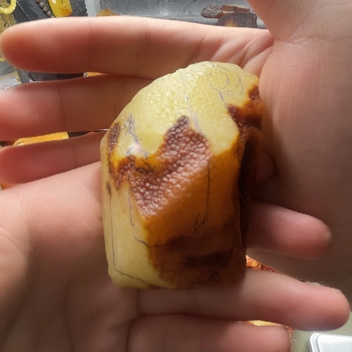 z***素定制琥珀未镶嵌纯天然蜜蜡吊坠