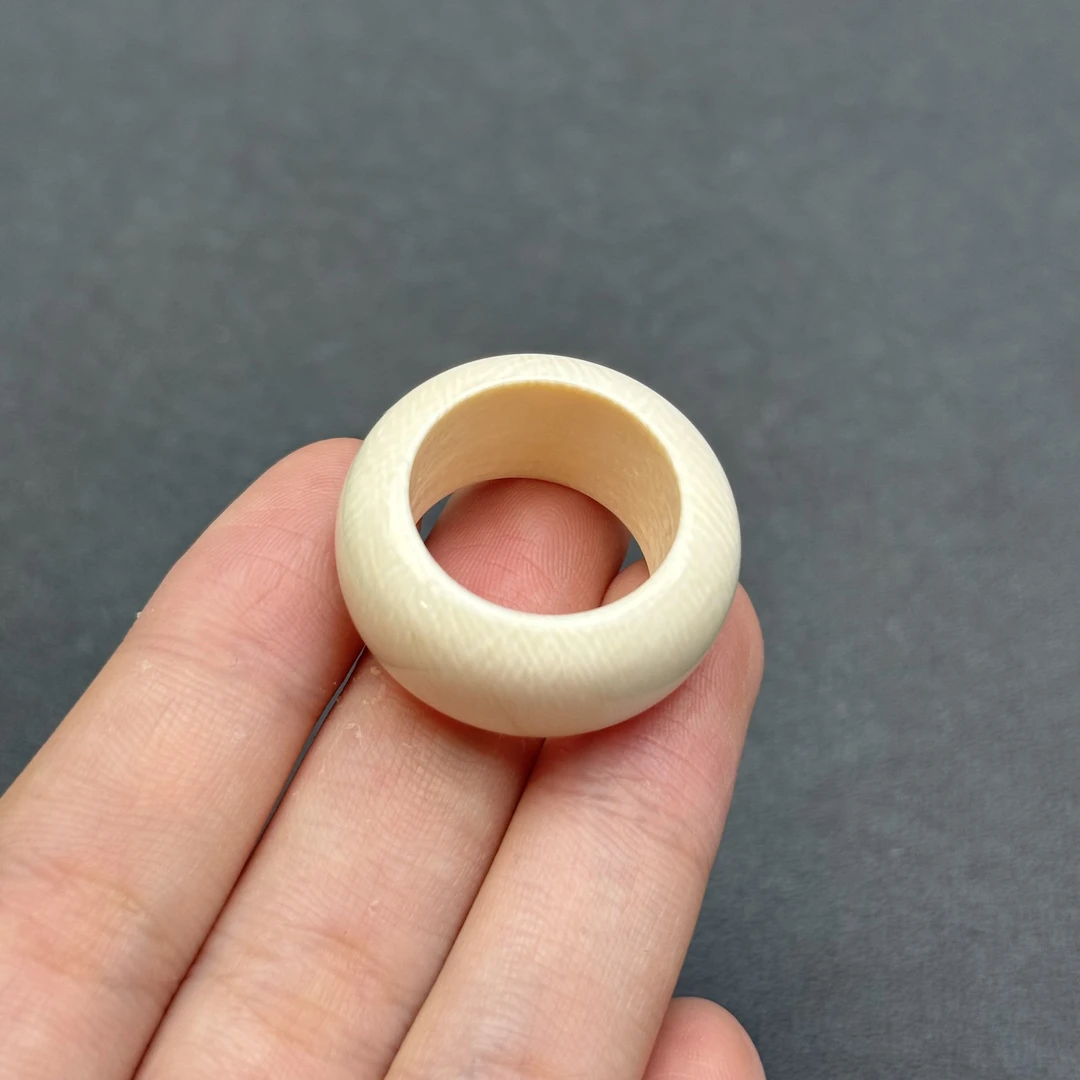 J4208天然猛犸牙 扳指 19.3*13.5mm支持鉴定 假一罚四