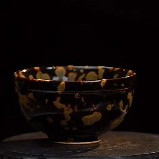 F吉州窑点褐彩茶盏