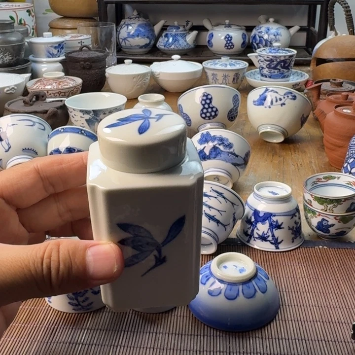 青花瓷器杯子茶具