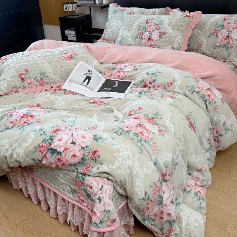 秋冬牛奶绒床盖四件套双面加厚防滑夹棉床裙三件套蕾丝花边被套