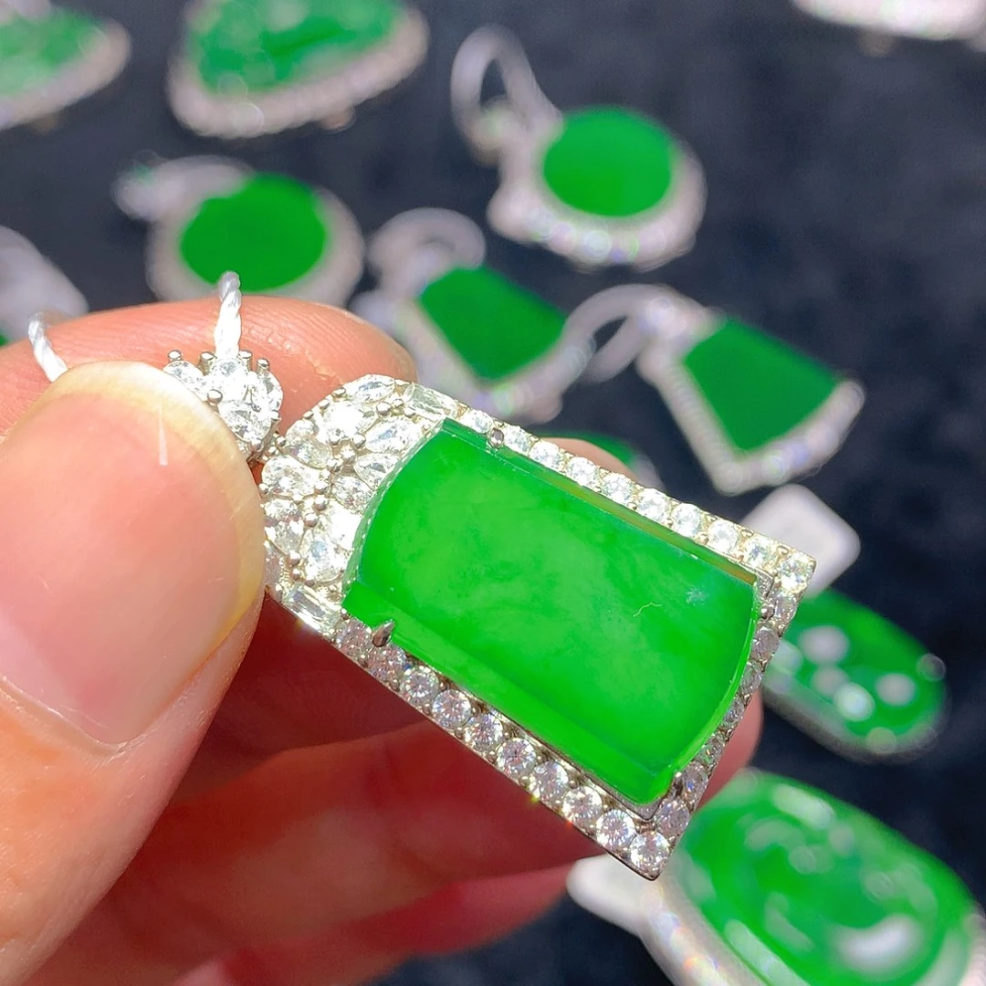 翡翠银S925镶嵌颈饰我