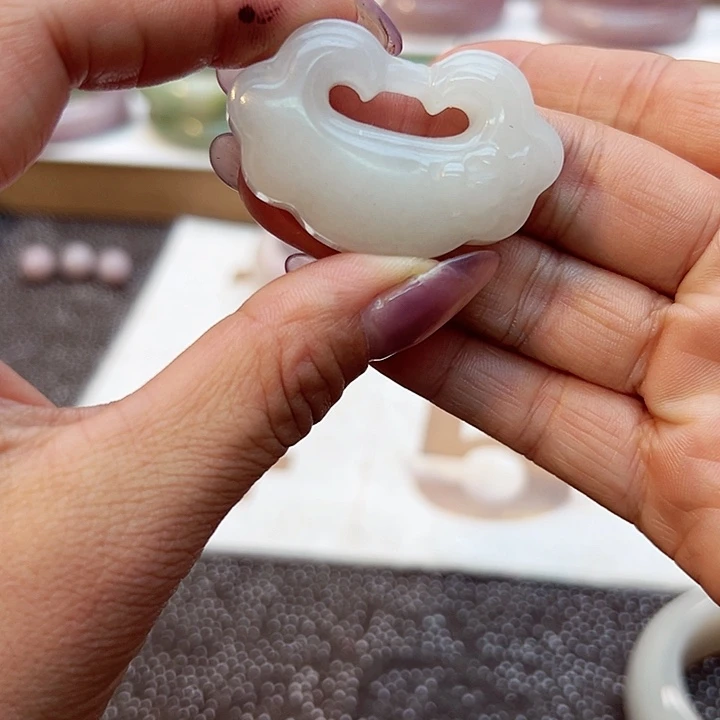 石英质玉手镯合金