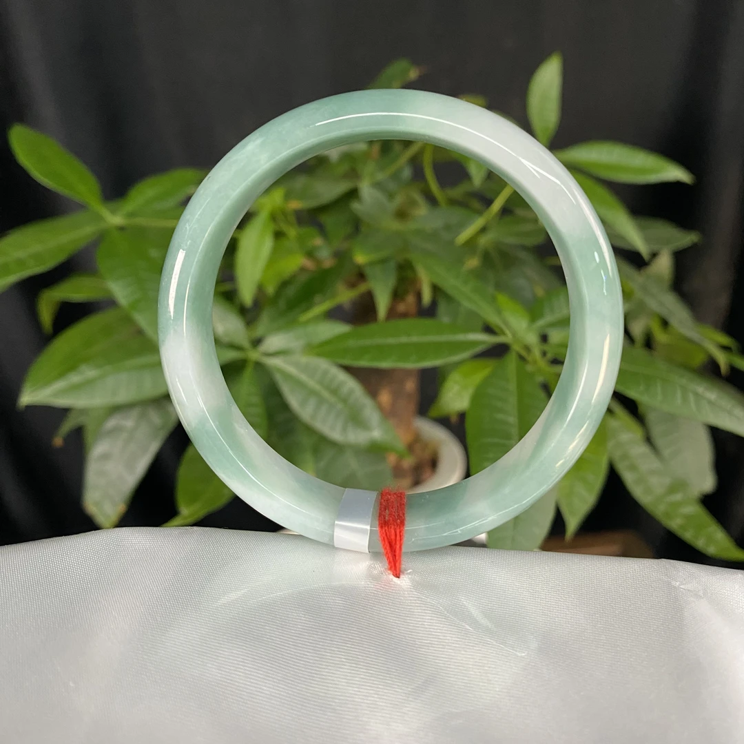 JXSZ-0298   天然缅甸A货翡翠手镯  圈口：55