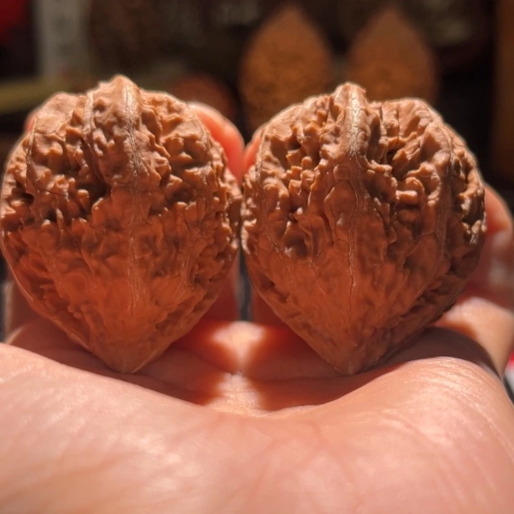 文玩核桃吊坠蚂蚁草莓16