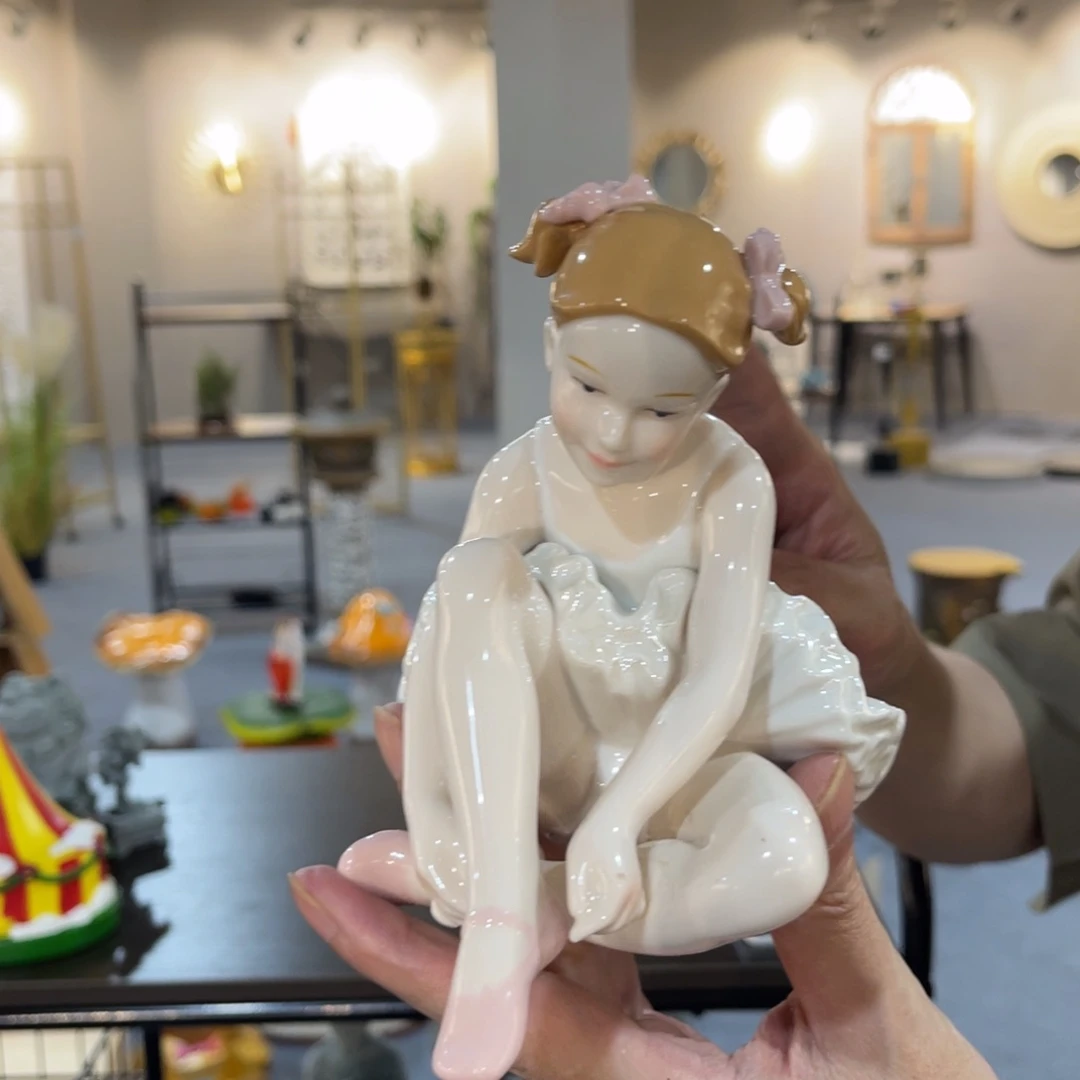 摆件哈哈哈哈哈哈哈哈哈哈哈哈