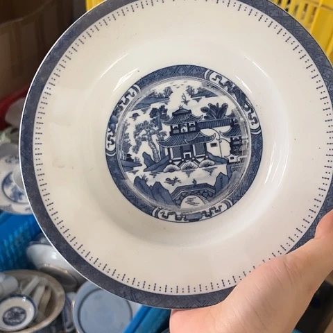 陶瓷8寸深盘一个陶瓷