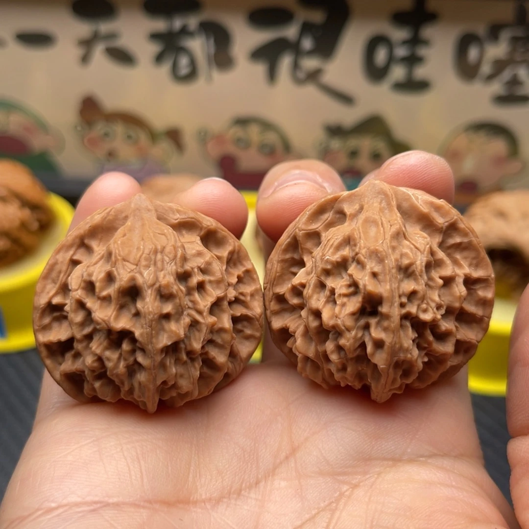 文玩核桃吊坠38野生灯笼