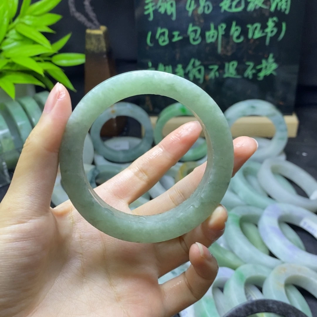 定制翡翠手镯未镶嵌