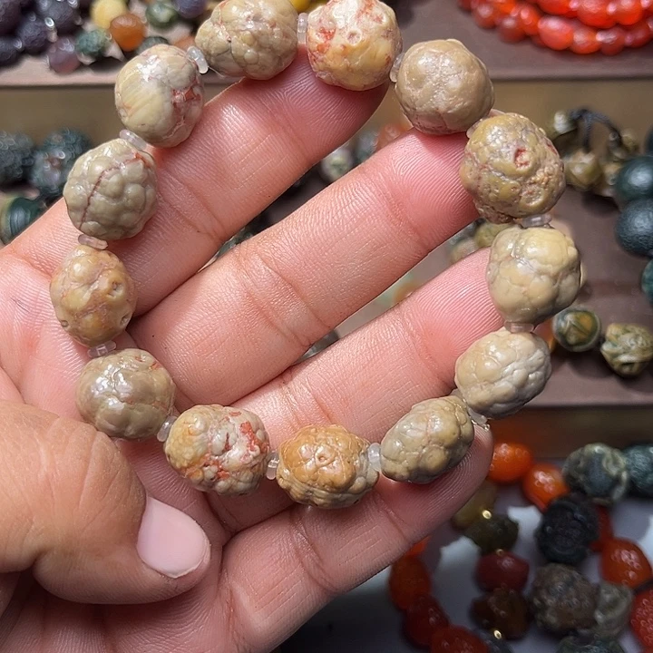 阿拉善彩玛瑙手串