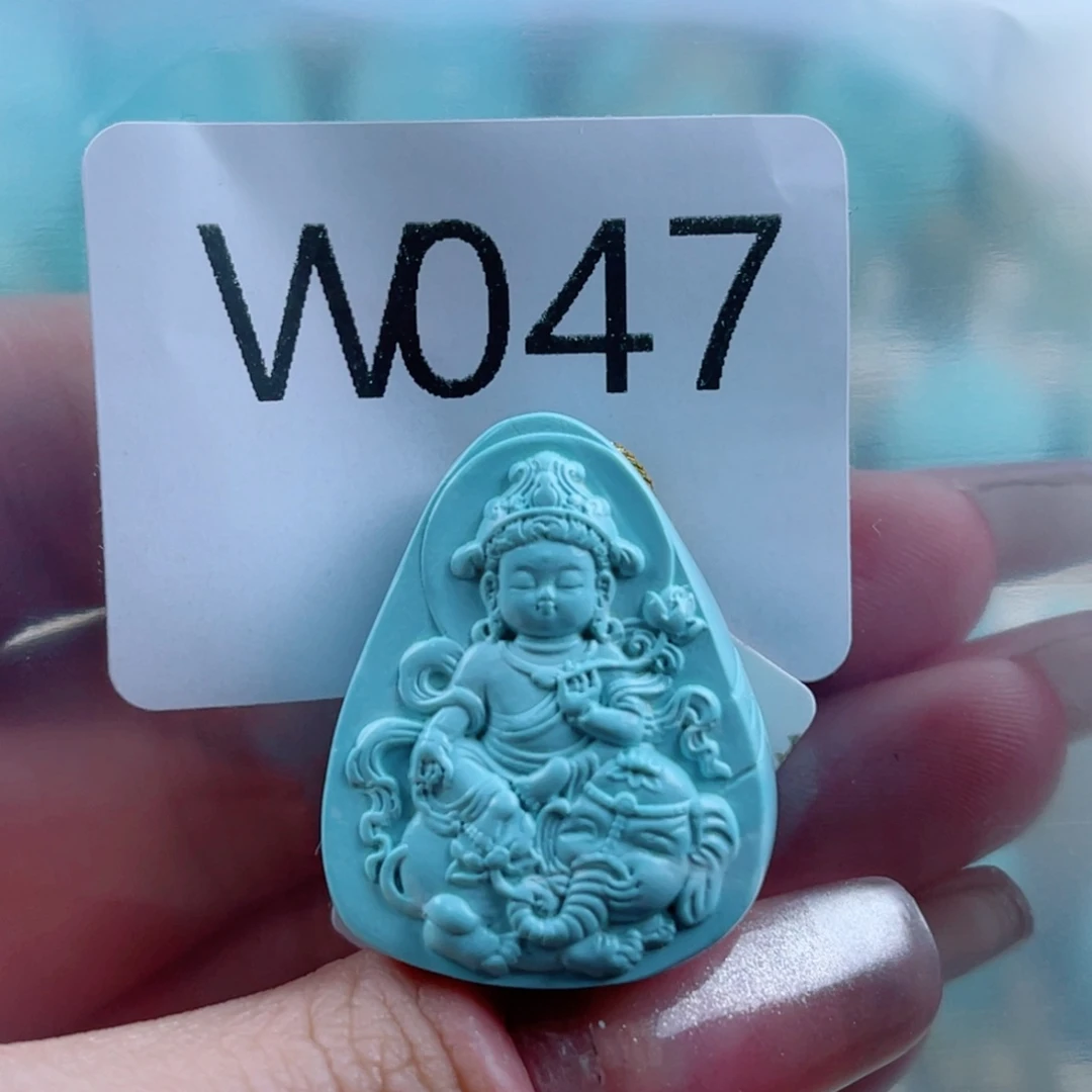 布***儿绿松石未镶嵌珠宝奇石