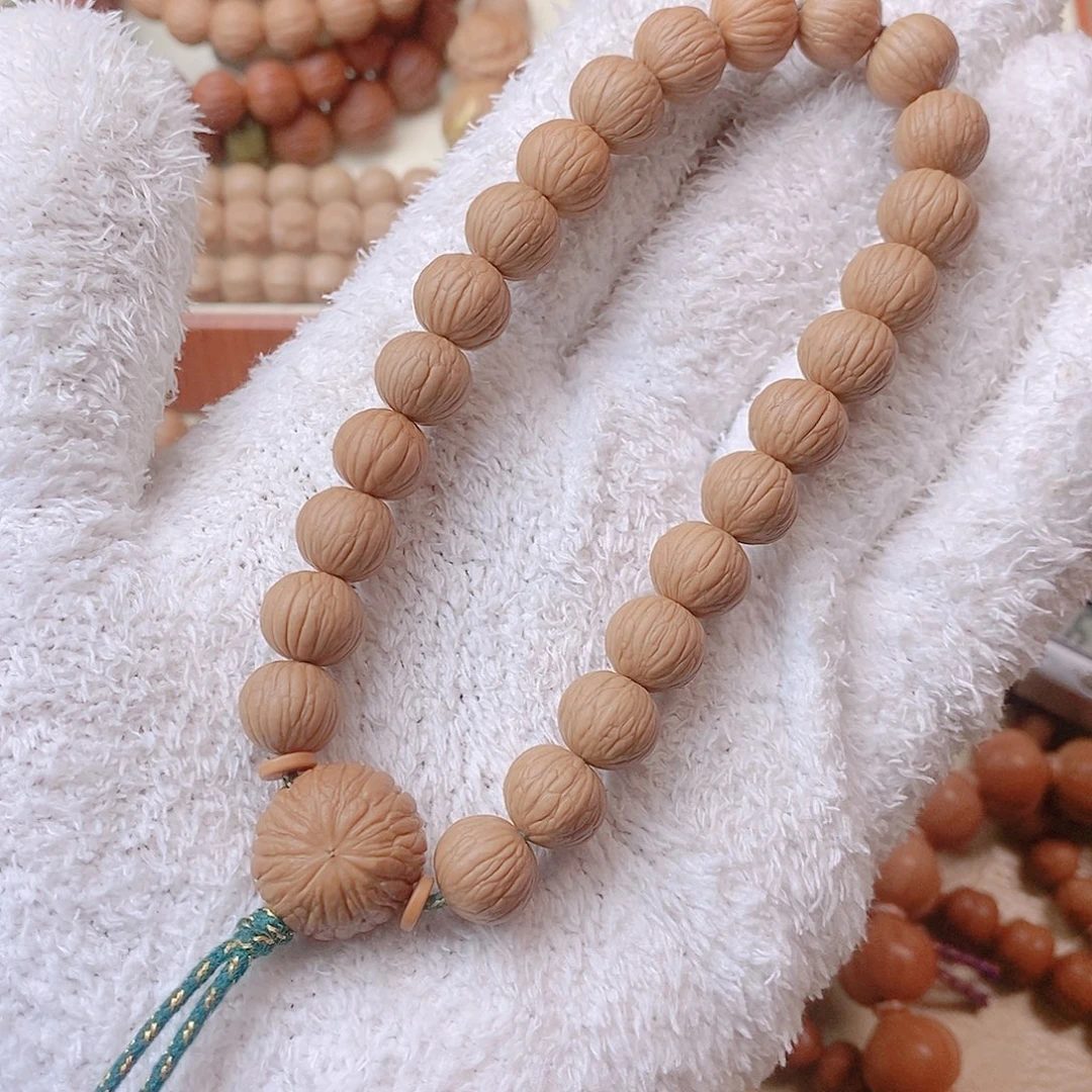 凉***城核桃小土豪……………………