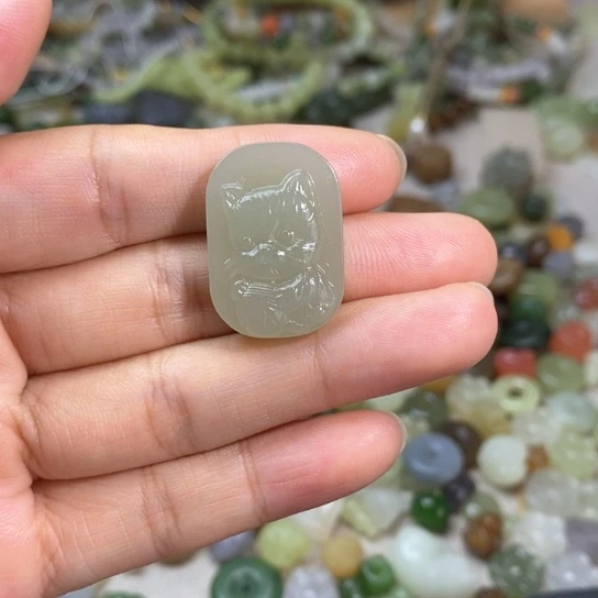 和田玉未镶嵌挂件