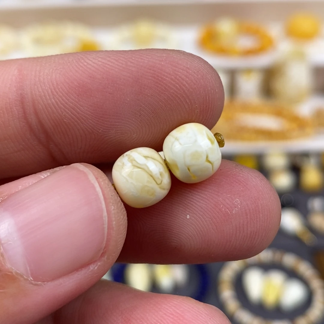 琥珀裸石未镶嵌配饰尺寸8.7