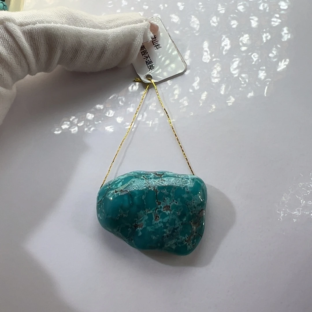绿松石未镶嵌挂件