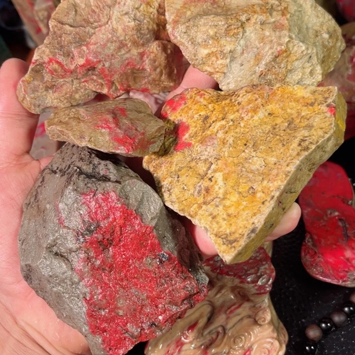 昌化鸡血石昌化鸡血石