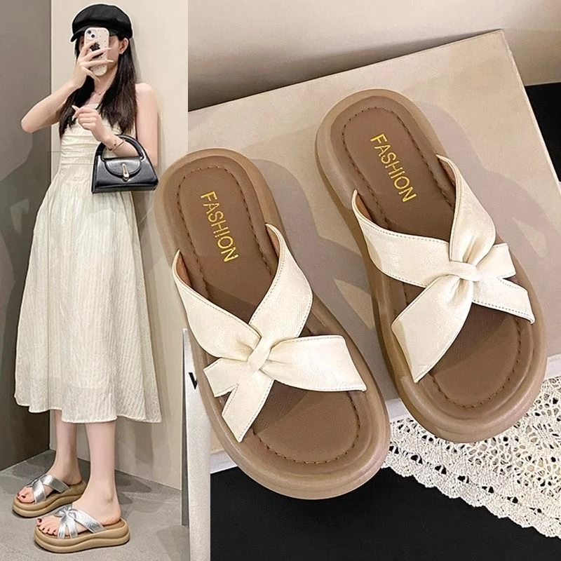 仙女风洋气镂空凉拖鞋女夏外穿2025新款厚底高颜值松糕沙滩一字拖