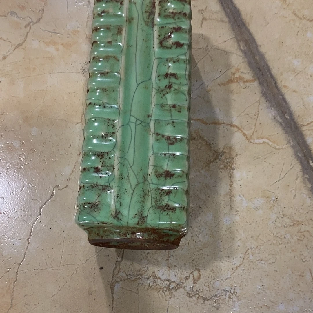 用***5官窑的一个大瓶子