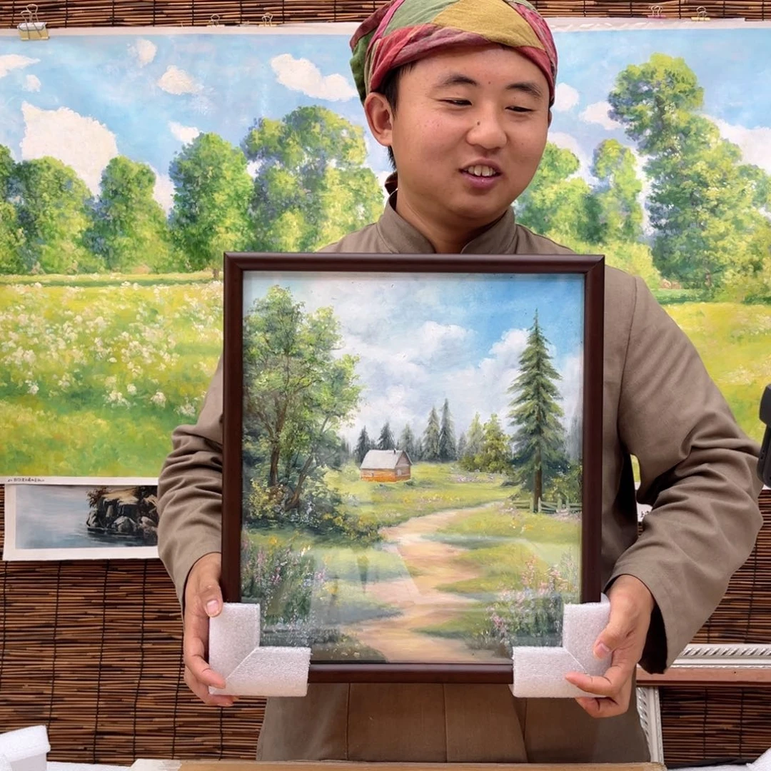 油画行路人小院绘画作品竞拍