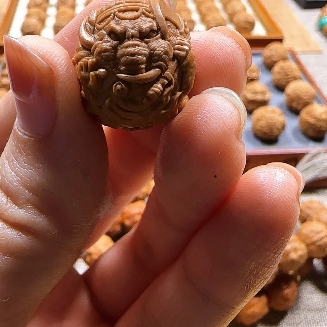 猴头核桃吊坠一****。四臂象神反油17/18不退不换