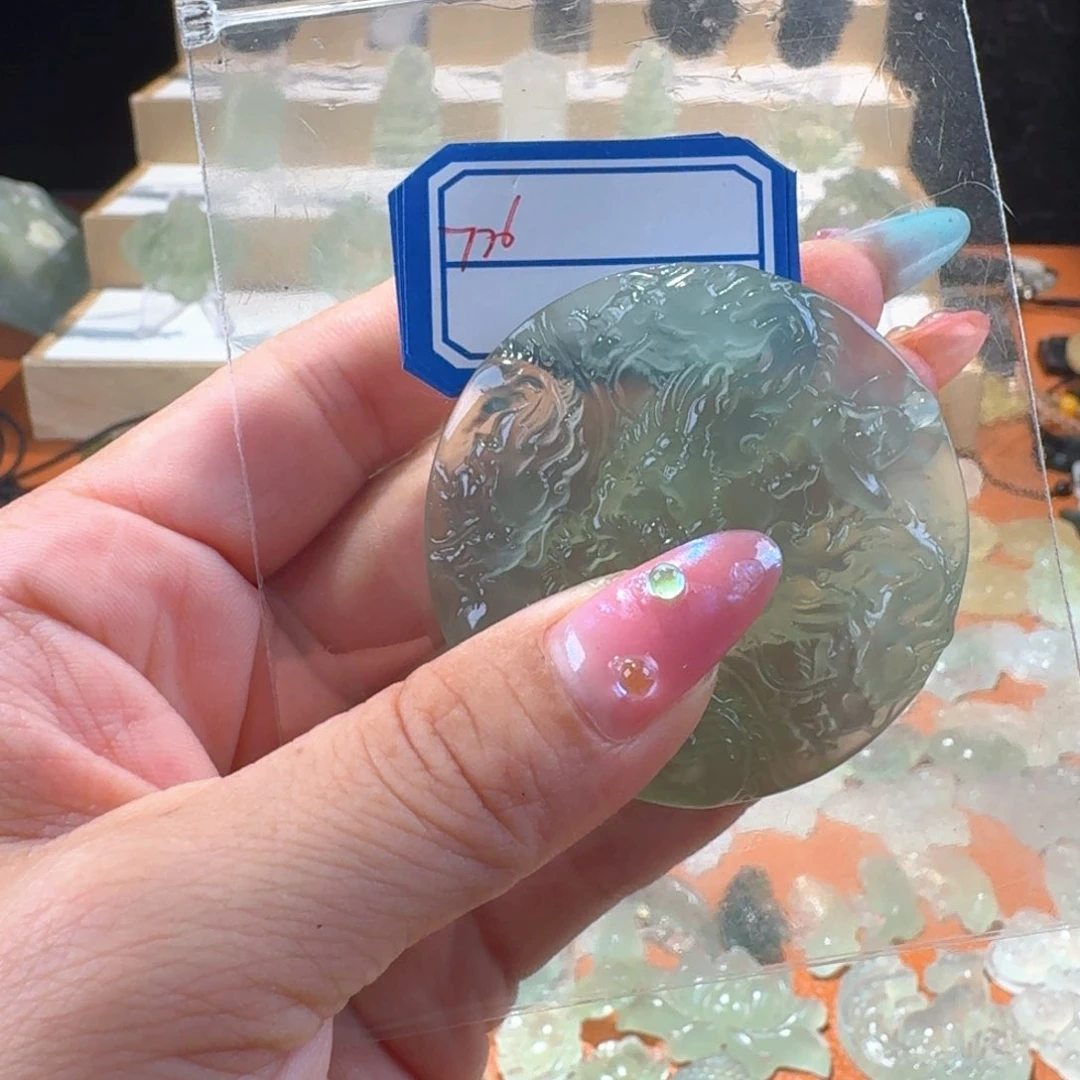 岫玉合金颈饰精美礼品