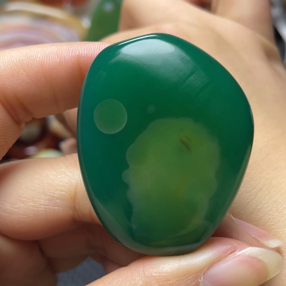 玛瑙/玉髓未镶嵌珠宝奇石