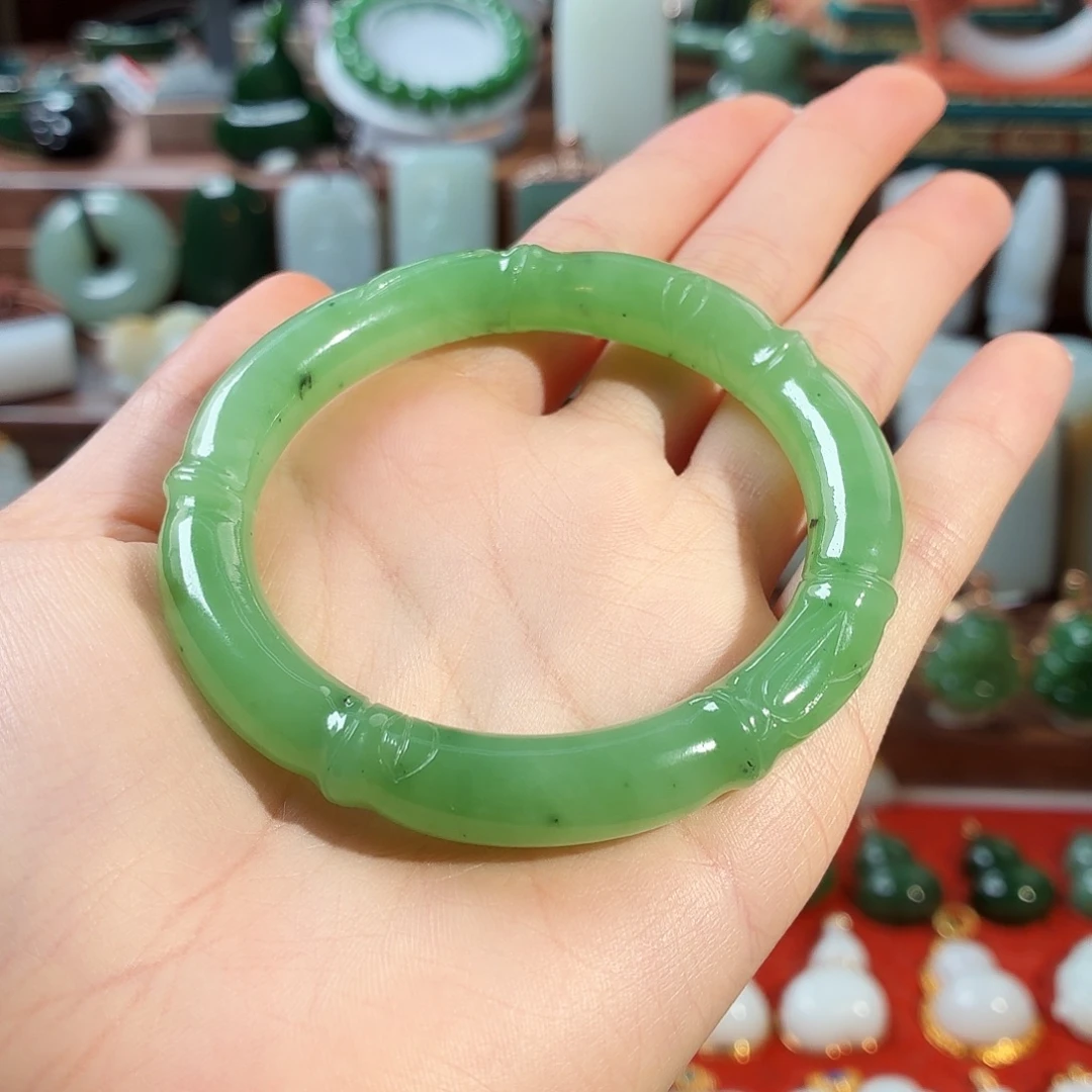 和田玉未镶嵌手镯T