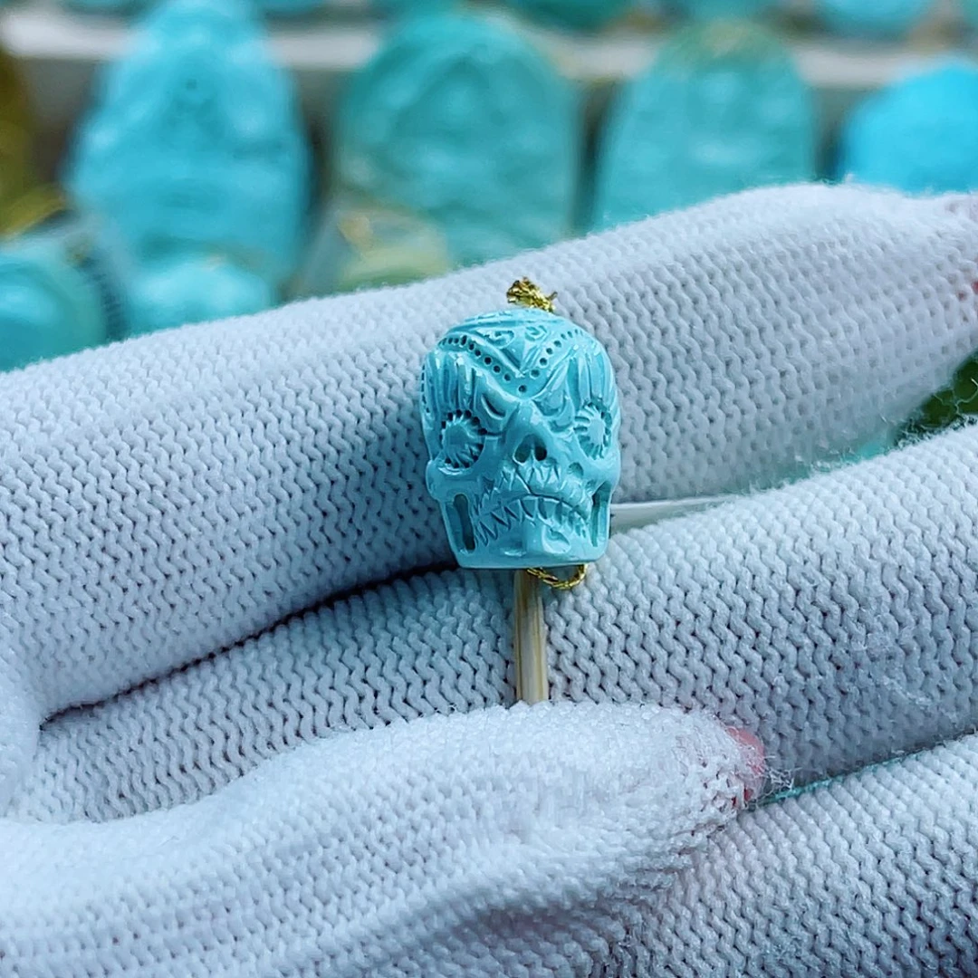 绿松石未镶嵌珠宝奇石